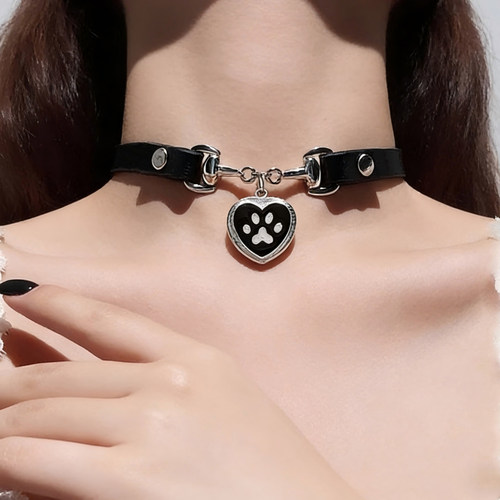 爱心猫爪项链女y2k甜酷辣妹风朋克吊坠皮质choker锁骨链项圈颈带
