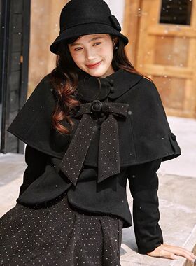 冬日信札 日系甜美黑色昭和千金感斗篷+波点半裙套装25冬新款穿搭