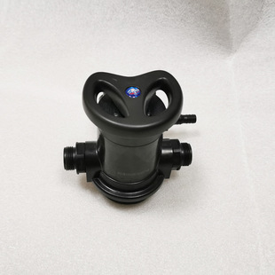 runxin润新手动软化阀F64B 2吨软化水设备多路阀头控制阀61202