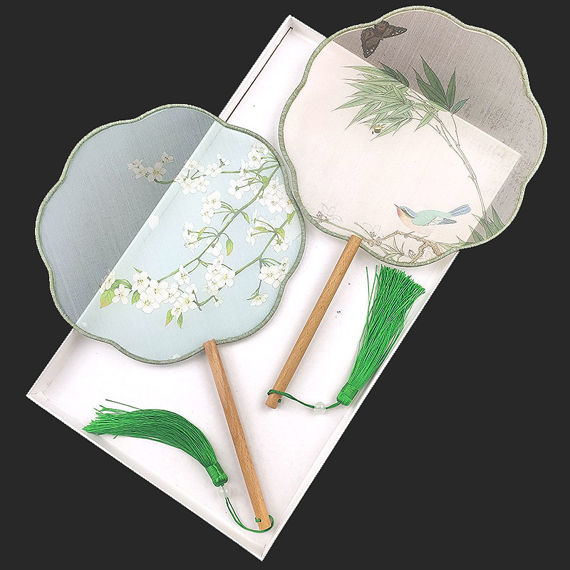 中国风绢布真丝团扇旗袍走秀古风