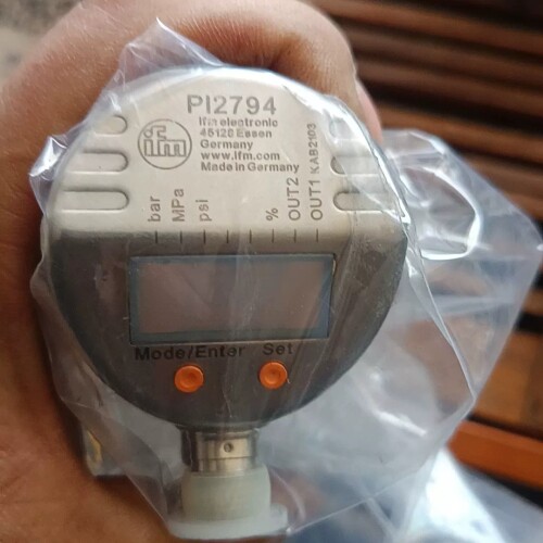 议价易福门PI2794压力传感器二手拆机，功能正常。