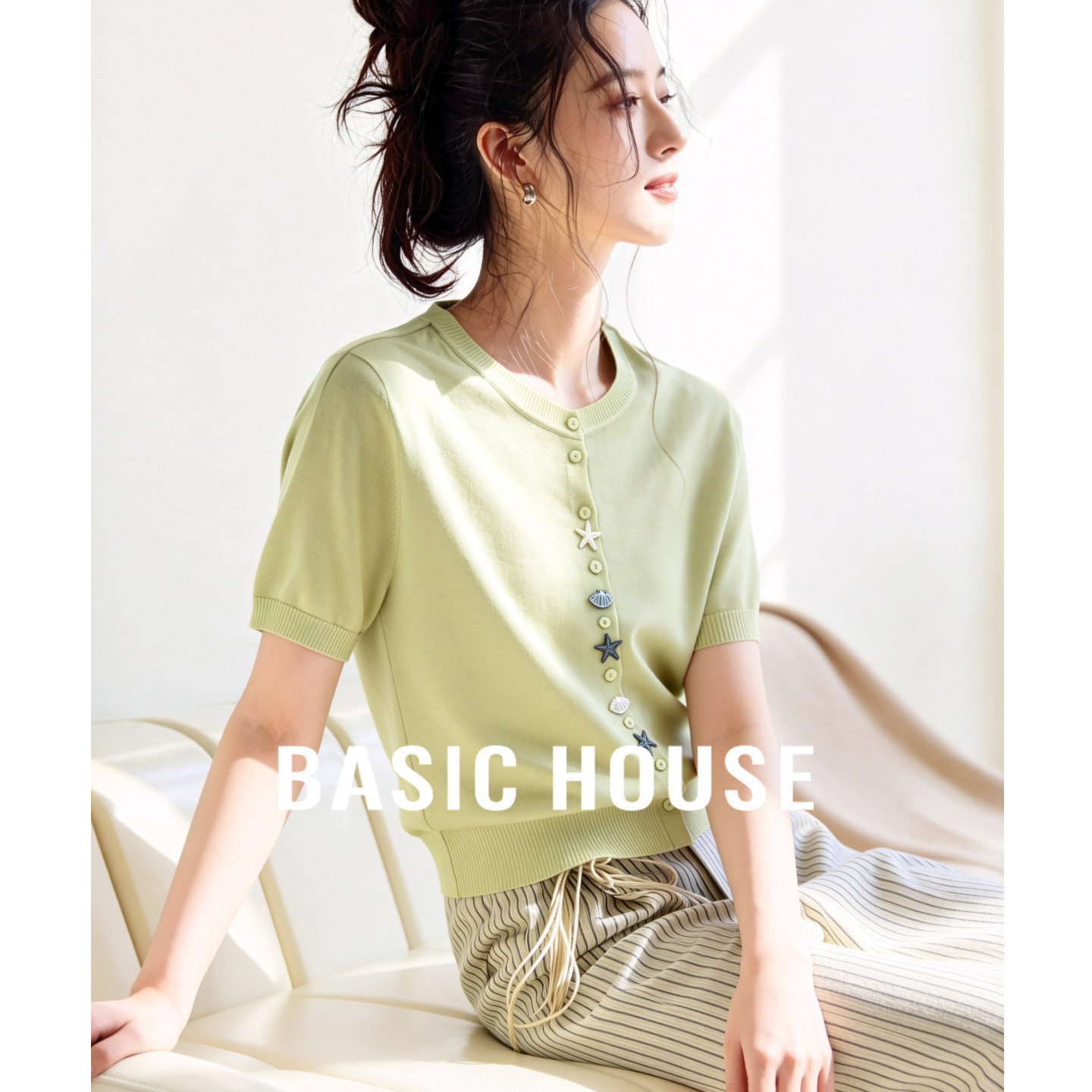 Basic House/百家好莱赛尔短袖针织开衫女海星贝壳纽扣显瘦上衣夏