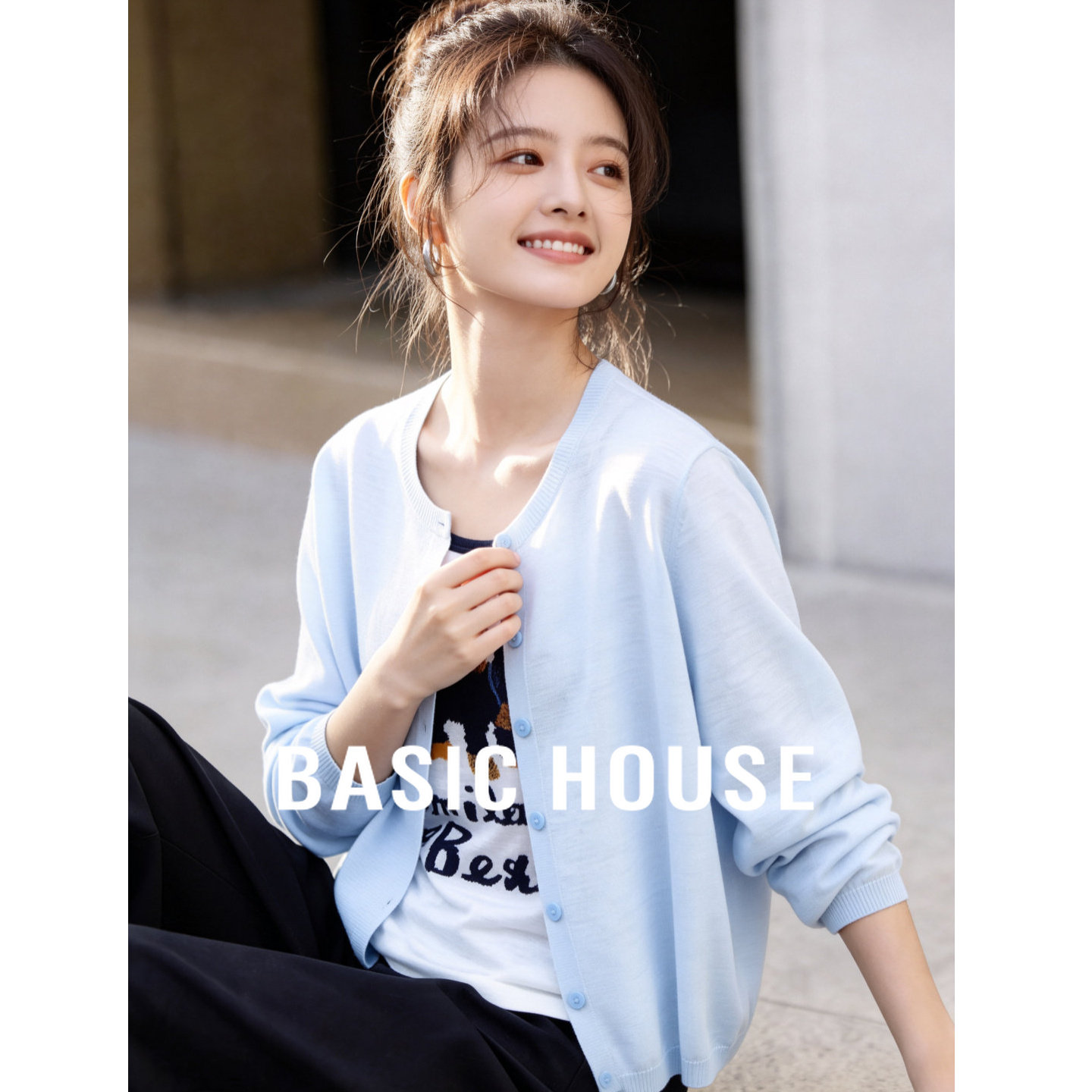 Basic House/百家好浅蓝假两件针织衫女春夏新款提花显瘦拼接上衣