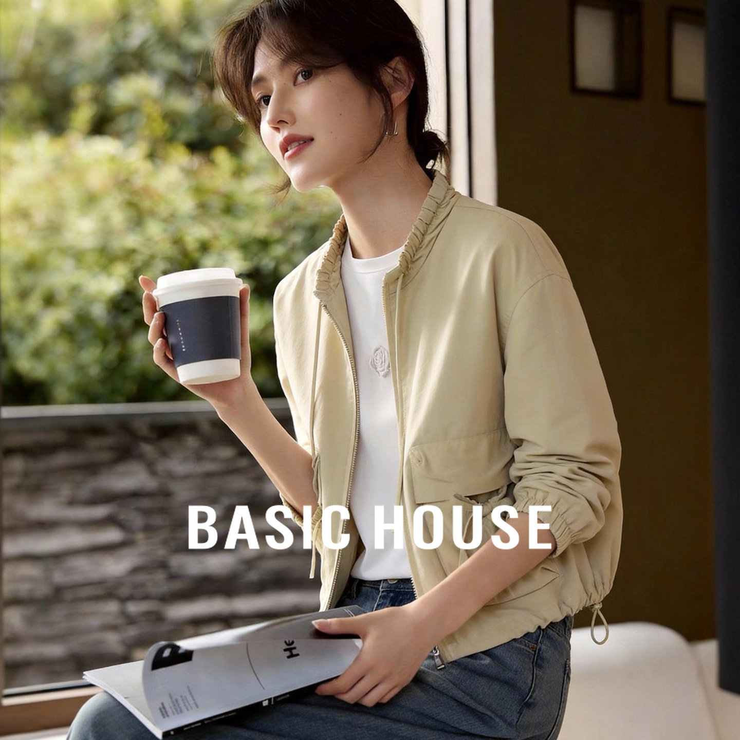 Basic House/百家好米黄色抽绳立领工装夹克女春款口袋宽松外套