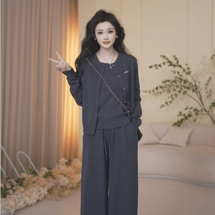 Basic House/百家好秋款慵懒风休闲针织套装背心开衫阔腿裤三件套