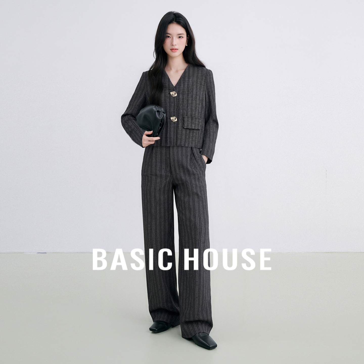 Basic House/百家好2025秋季条纹纽扣点缀短外套高腰直筒裤两件套