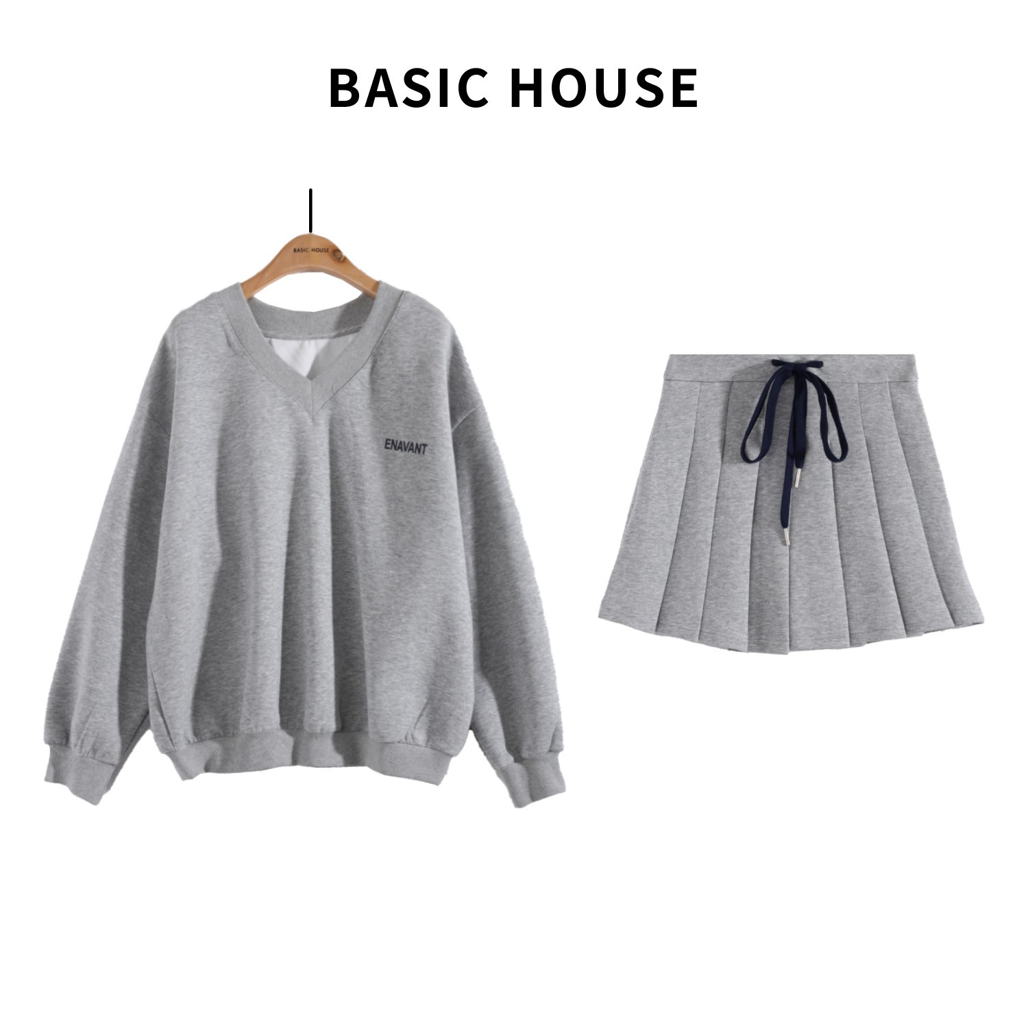 Basic House/百家好灰色运动韩版套装V领卫衣半身百褶短裙两件套