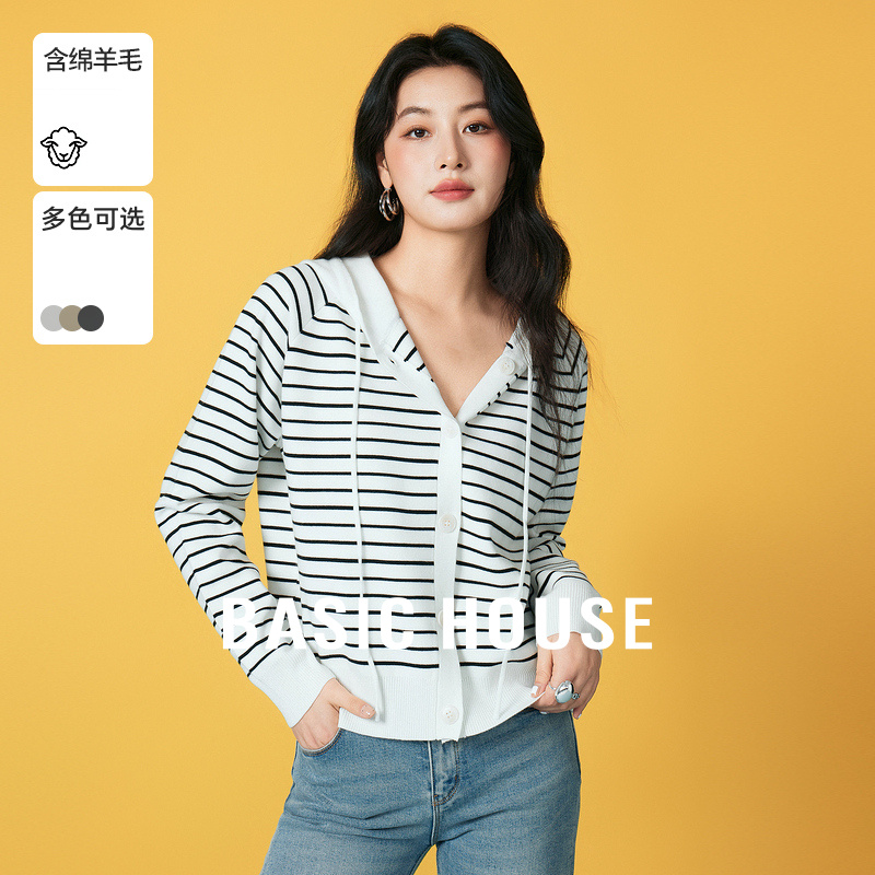 Basic House/百家好撞色连帽条纹毛衣女款流行绵羊毛短款开衫外套