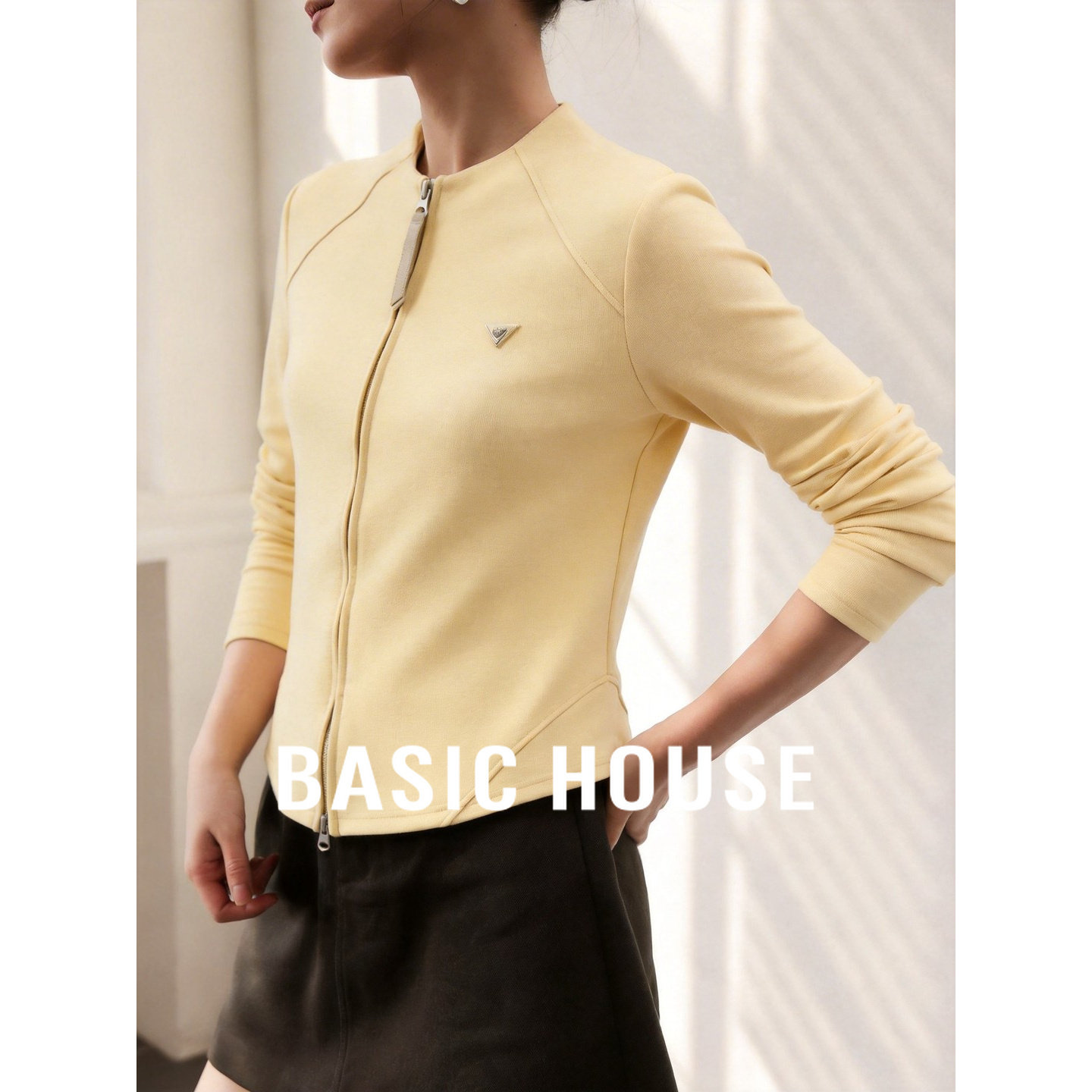 Basic House/百家好黄色立领拉链卫衣女夏季修身显瘦长袖防晒外套