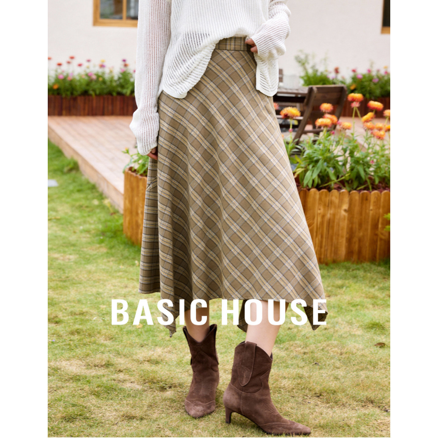 Basic House/百家好新款不规则格纹半身裙中长款高腰A字伞裙子春