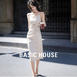 百家好香槟色缎面V领吊带连衣裙夏季 褶皱收腰显瘦气质长裙女 新款