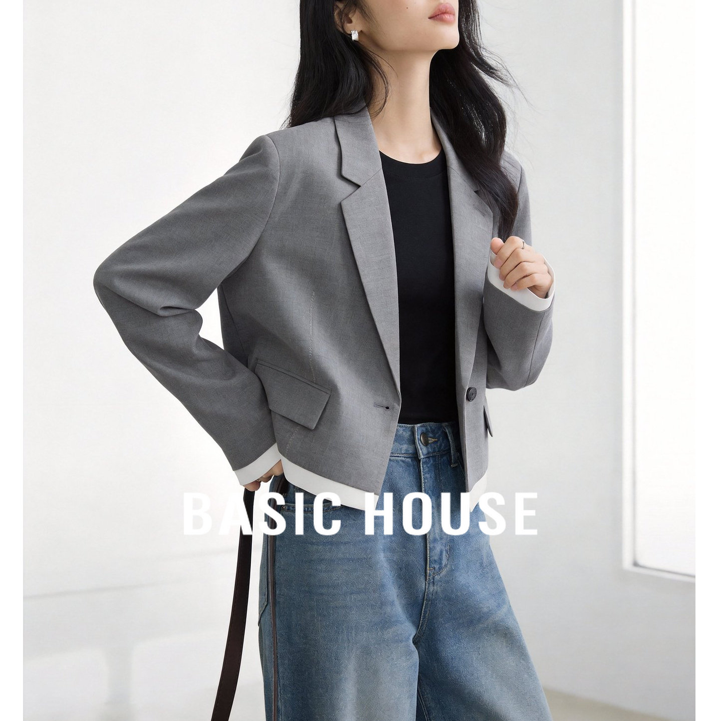 Basic House/百家好撞色短款西装外套女春新款小个子休闲气质西服