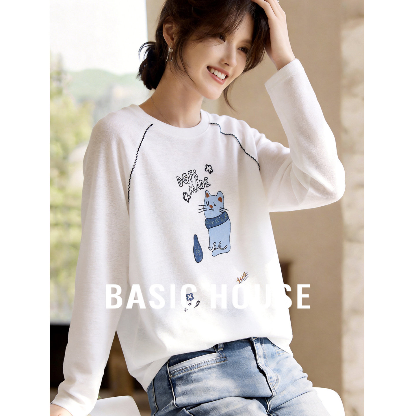 Basic House/百家好软萌蓝猫印花长袖T恤女春夏宽松显瘦圆领上衣