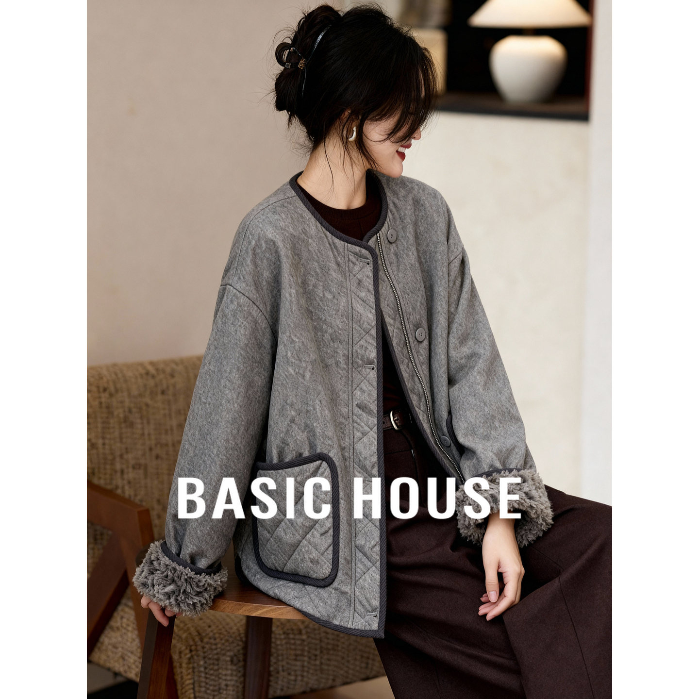 Basic House/百家好毛绒拼接大口袋休闲外套女单排扣宽松保暖上衣