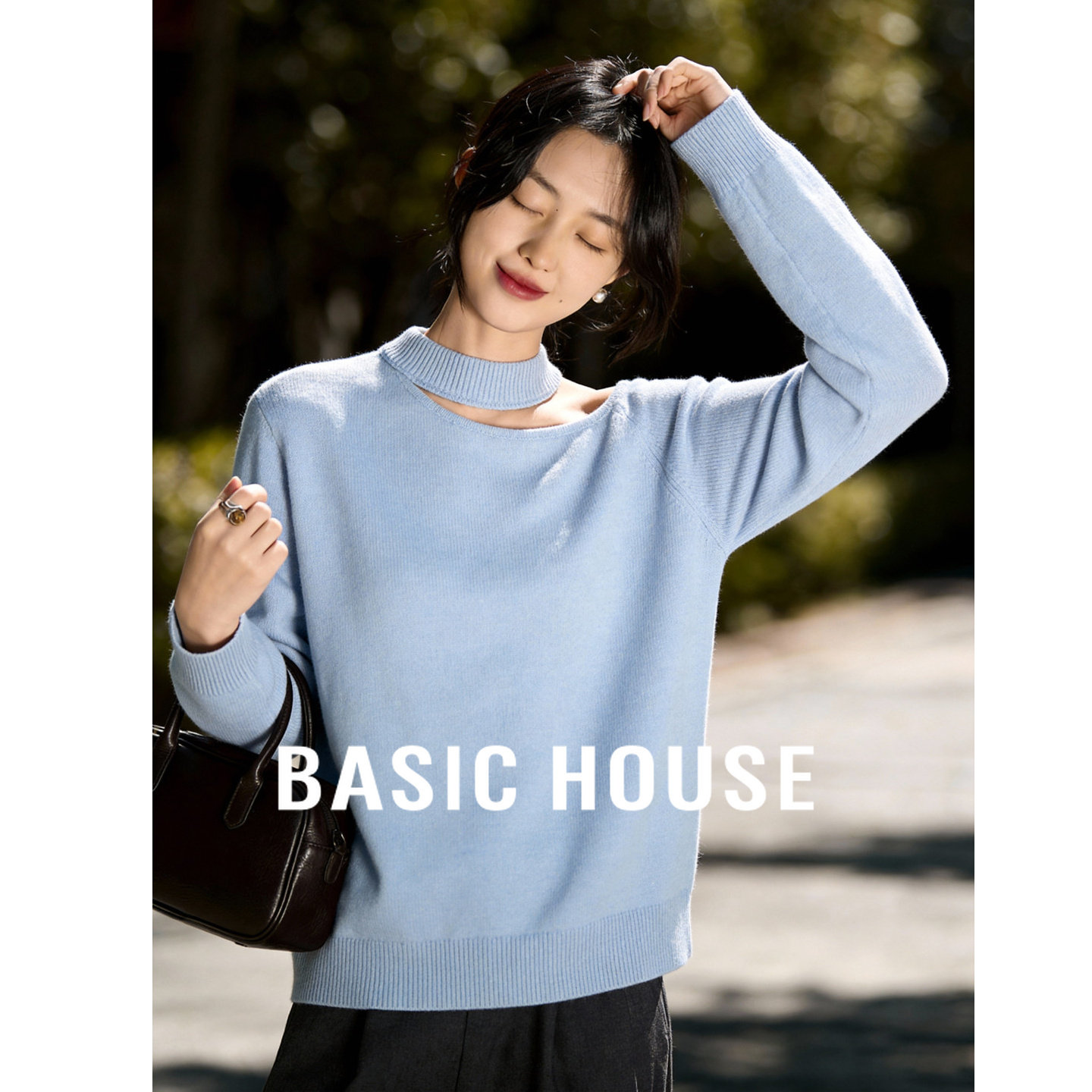 Basic House/百家好蓝色挂脖镂空毛衣女新款慵懒风温柔针织衫上衣