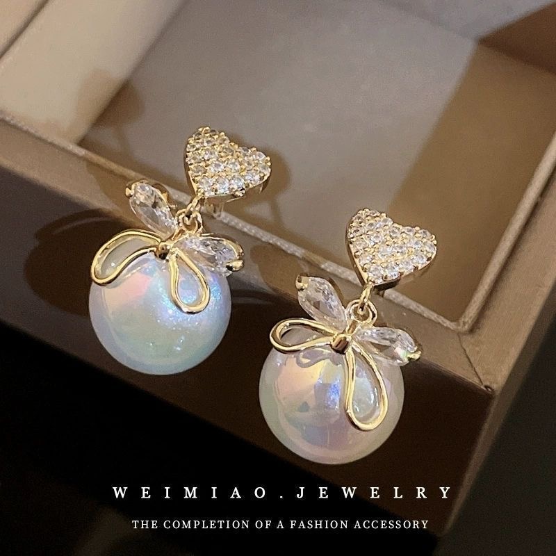 时尚百搭铜合金精品耳环