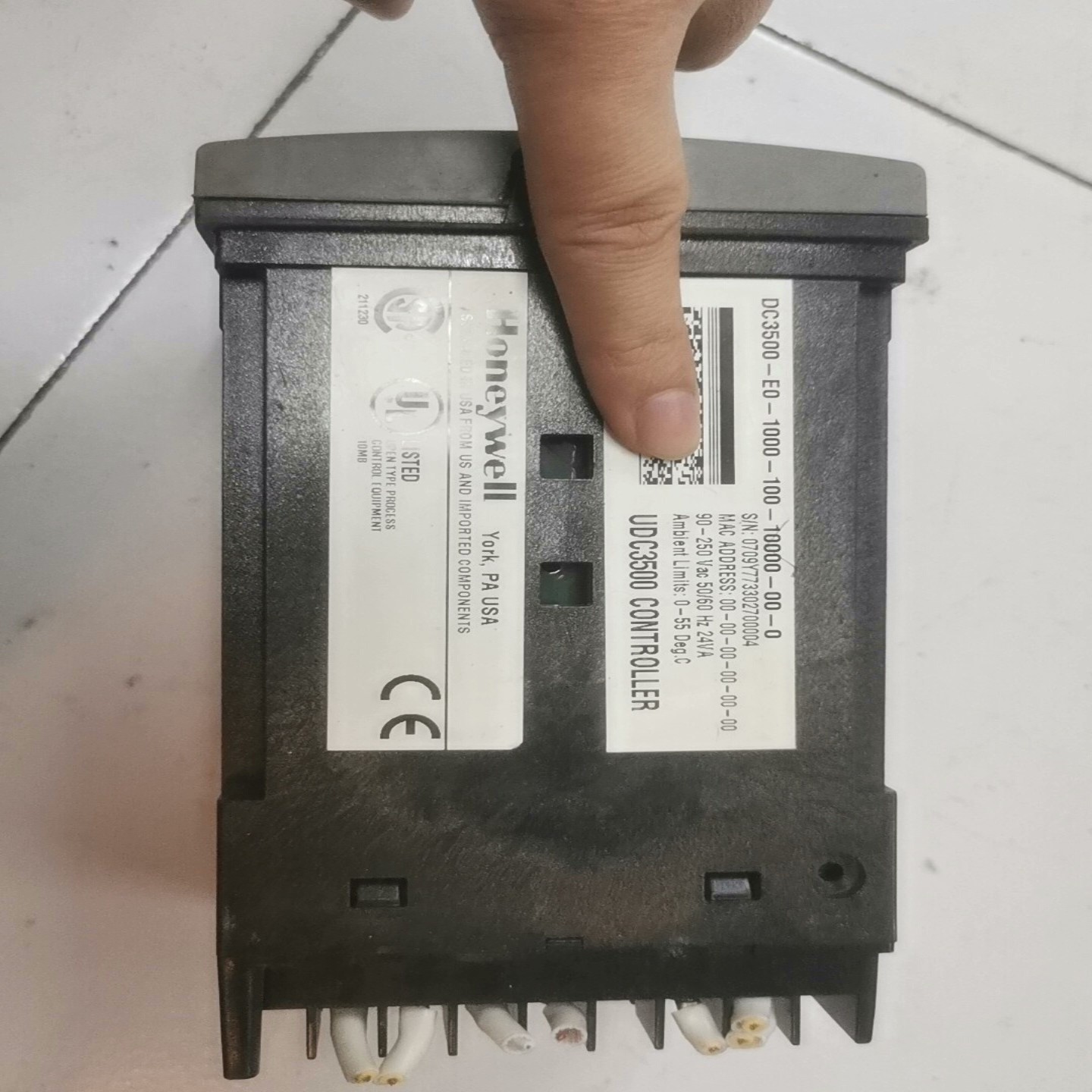 议价霍尼韦尔温控表DC3500-E0实物拍摄成色如图正常拆议价