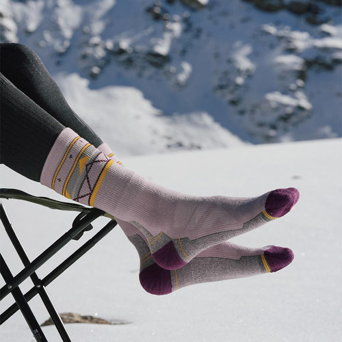 女士高品质美利奴羊毛运动袜