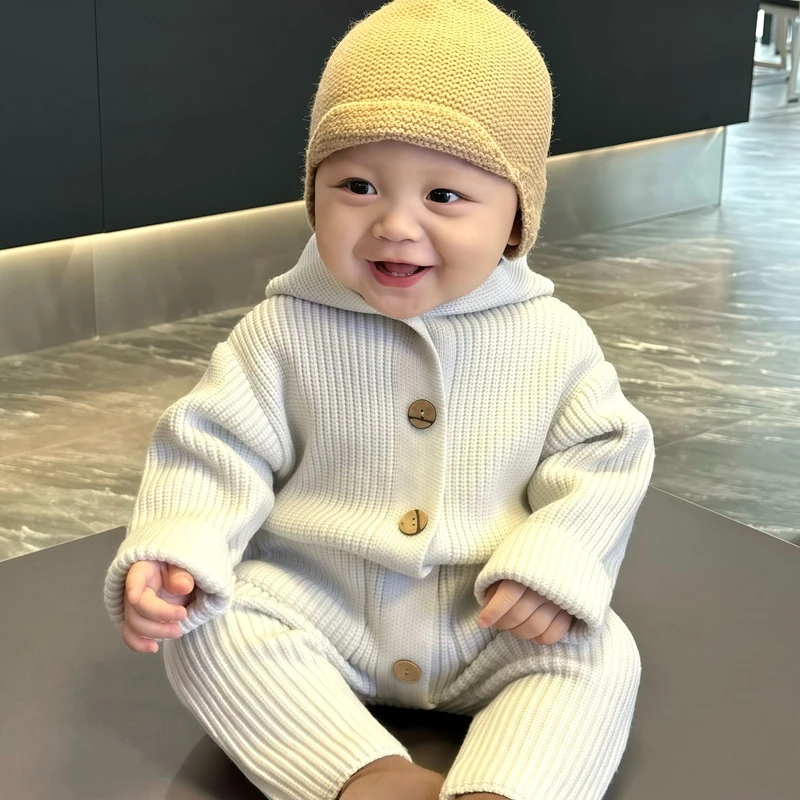 宝宝秋冬外出服婴幼儿连体衣冬装加厚毛衣超萌韩系小月龄满月爬服