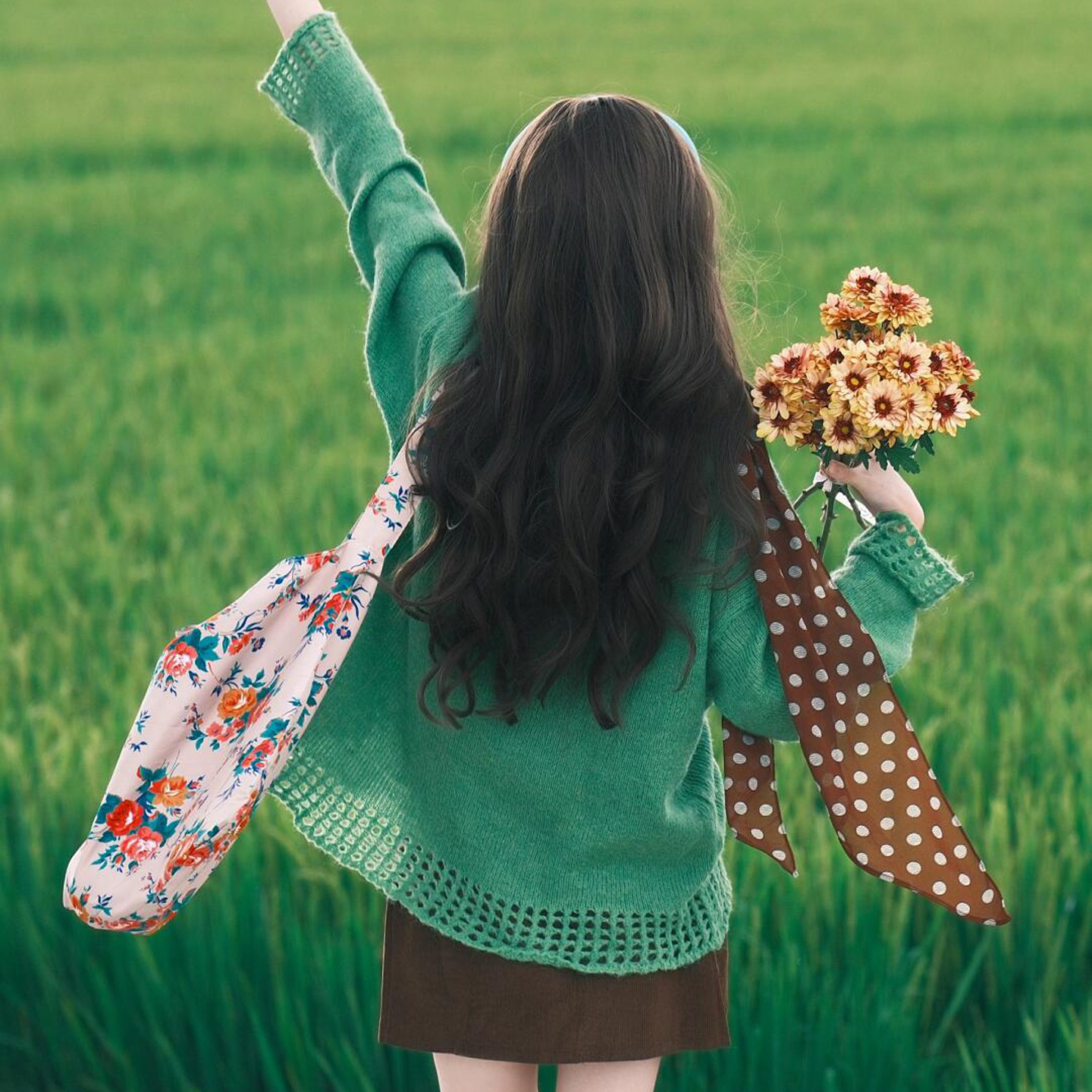 法式棕红色波点丝巾女美拉德