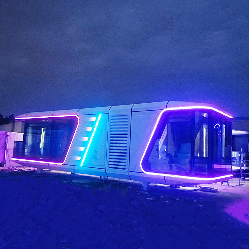 沉浸式体验露营民宿舱 沿湖露营房车 自然星空体验可移动太空舱