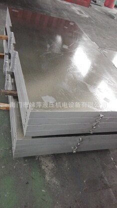 导热油加热板专业订置16锰钢优质材料光洁度和抗拉强度好