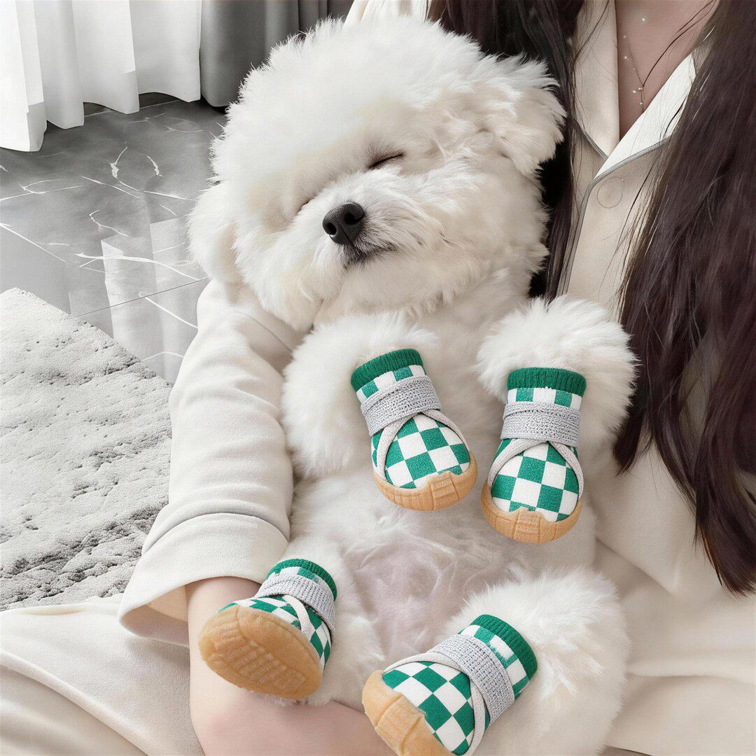 狗狗鞋子四季通用小型犬防脏不掉脚外出脚套泰迪比熊防掉宠物鞋套