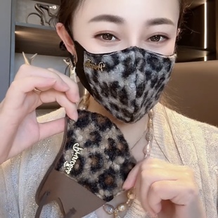 2025新款 颗粒绒豹纹字母口罩高颜值防风防寒保暖防冻脸5D立体透气