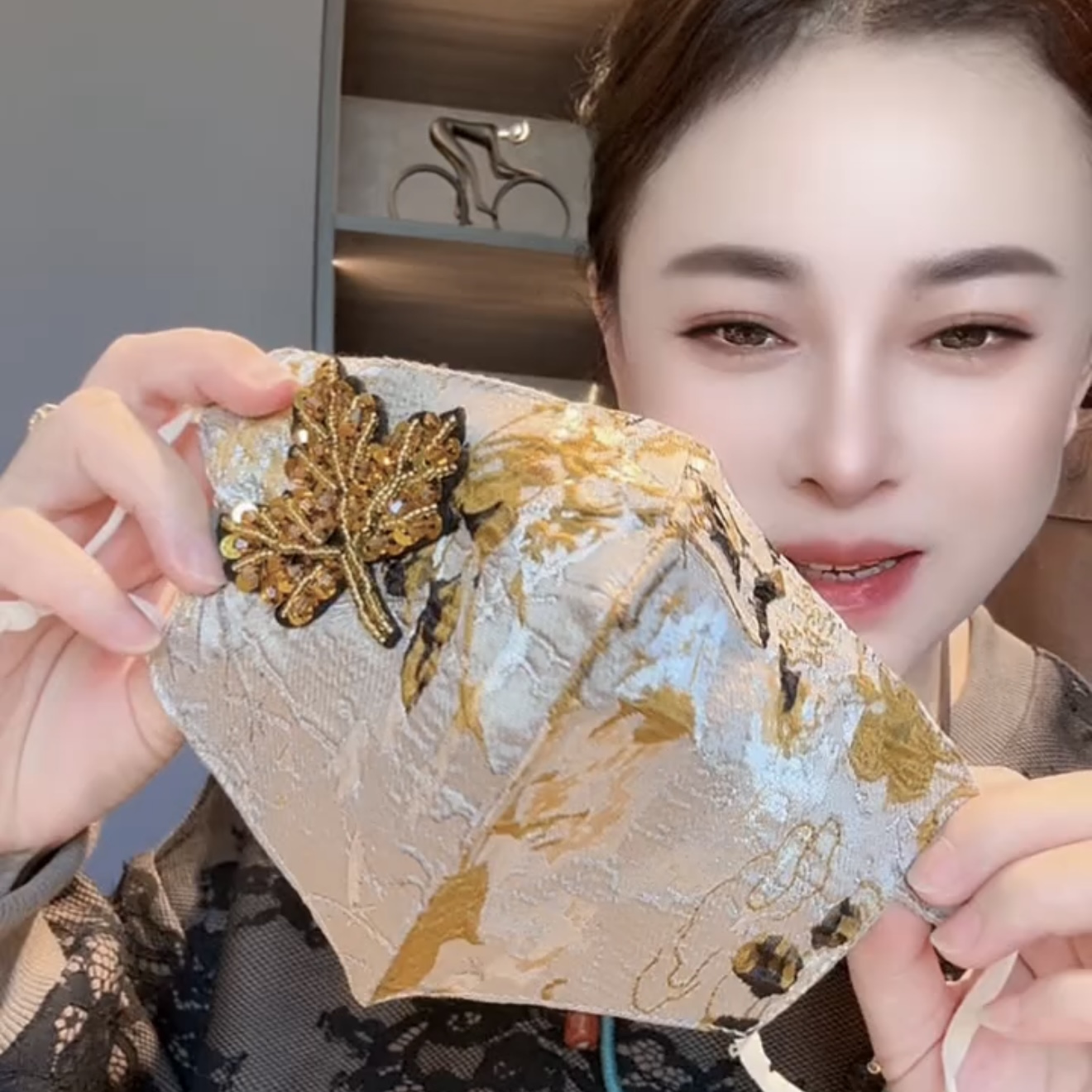 2025早秋新款重工枫叶国风晕染立体口罩女高颜值防风防寒保暖透气