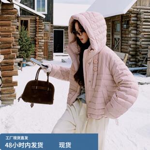 粉色韩系甜美减龄排骨羽绒服女2025冬新款小个子连帽90白鸭绒外套