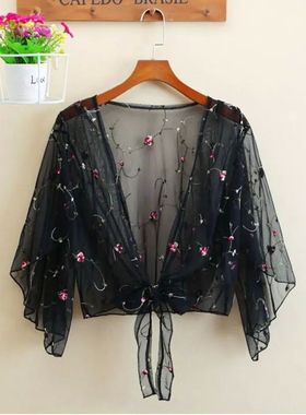 Thin outer shawl lace shirt for women   薄款外搭披肩蕾丝衫女