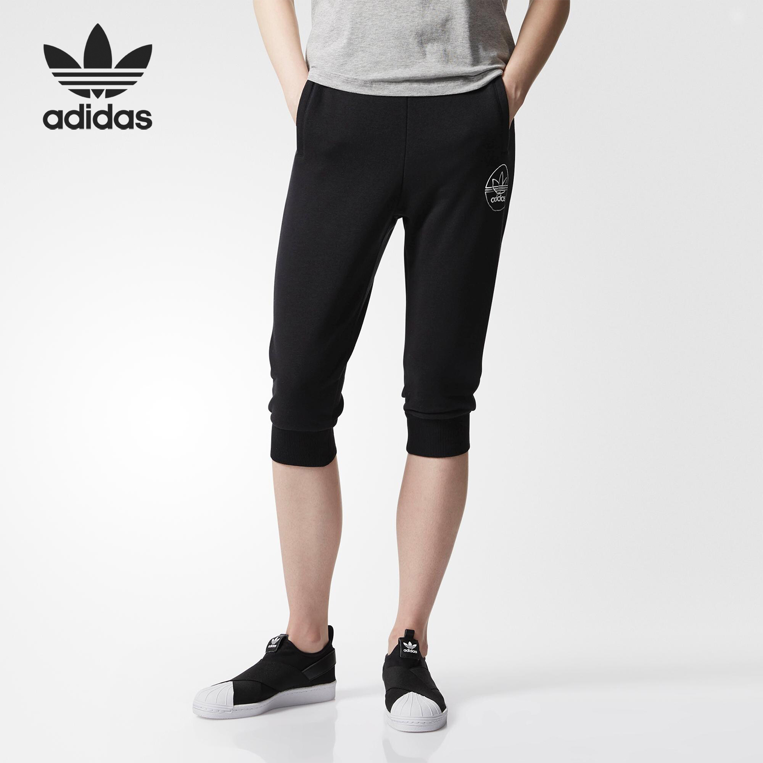 阿迪达斯女子正品运动短裤清仓特价BR7881 DU5220