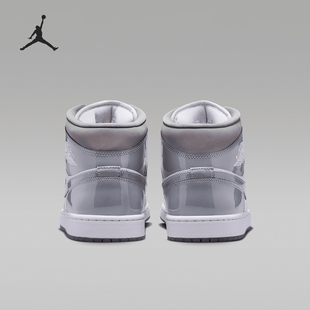 Nike/耐克正品JORDAN男士中帮缓震运动耐磨篮球鞋HF3216-100