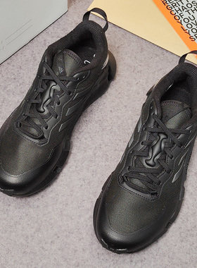 Adidas/阿迪达斯Climawarm黑色男女休闲时尚舒适低帮跑步鞋GZ1642