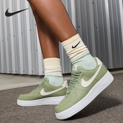 Nike/耐克正品Air Force 1女士轻便低帮经典柔软板鞋HF5062-386