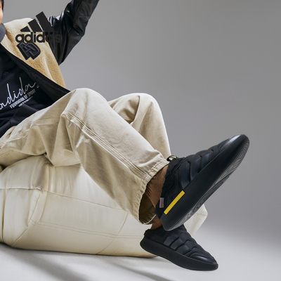 阿迪达斯男女耐磨运动休闲鞋