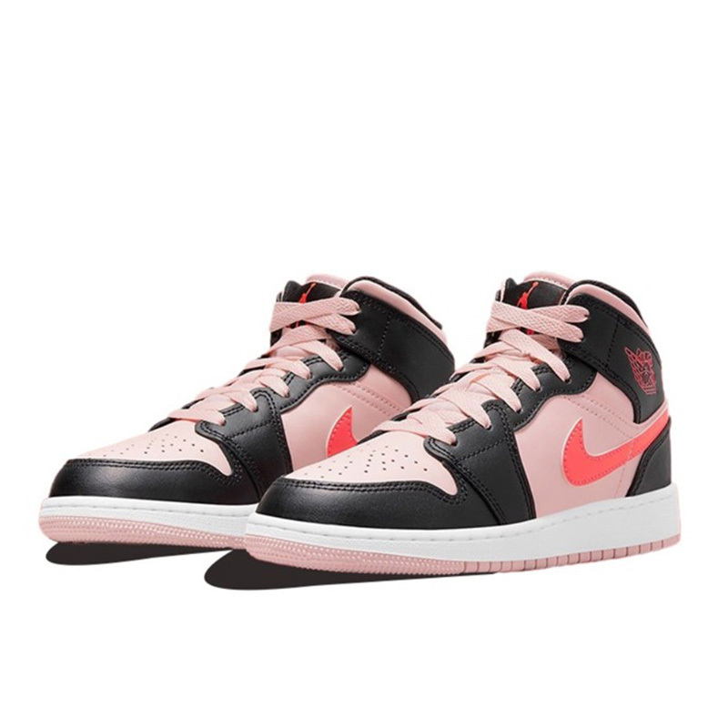 耐克春季高帮休闲风童鞋