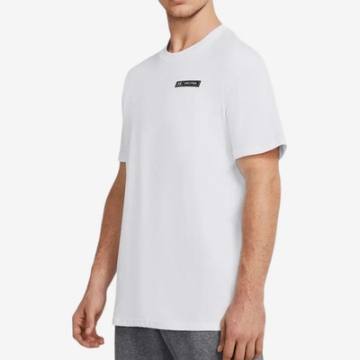 UA/安德玛正品新款男士柔软舒适透气圆领训练运动短袖1382831-100