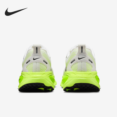 Nike/耐克正品Vomero 18女士卫衣厚底缓震跑步鞋HM6804-102