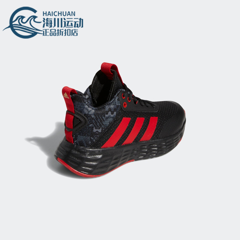 阿迪达斯儿童新年款运动跑步鞋