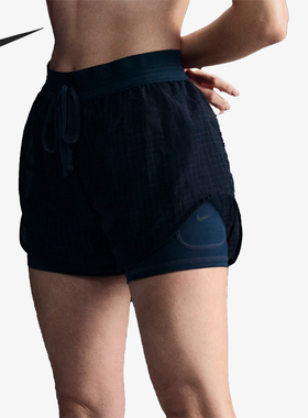 Nike/耐克正品新款女士运动跑步透气二合一短裤FV6362-478