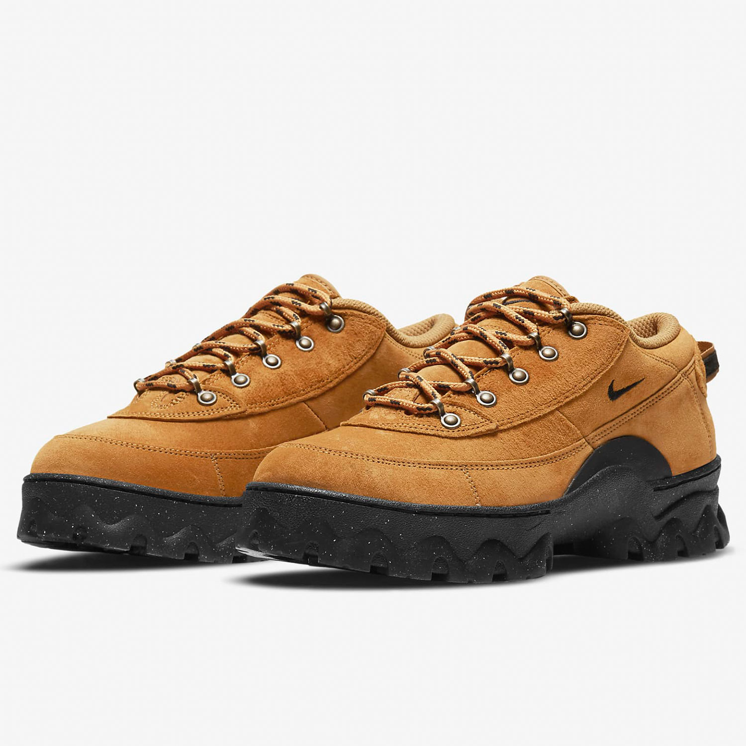 耐克小麦女子耐磨休闲户外运动鞋