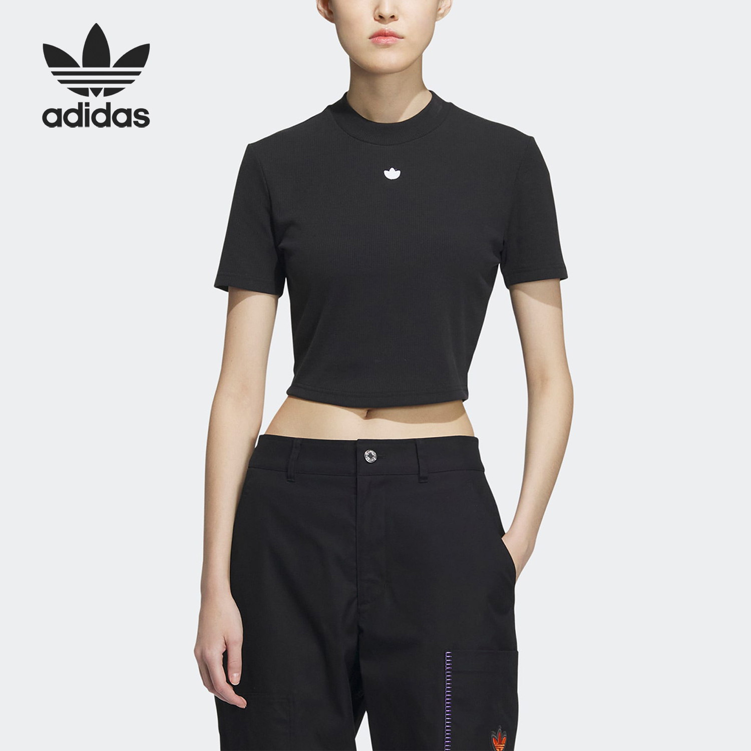 Adidas/阿迪达斯正品三叶草休闲女子圆领运动短袖T恤IP1788