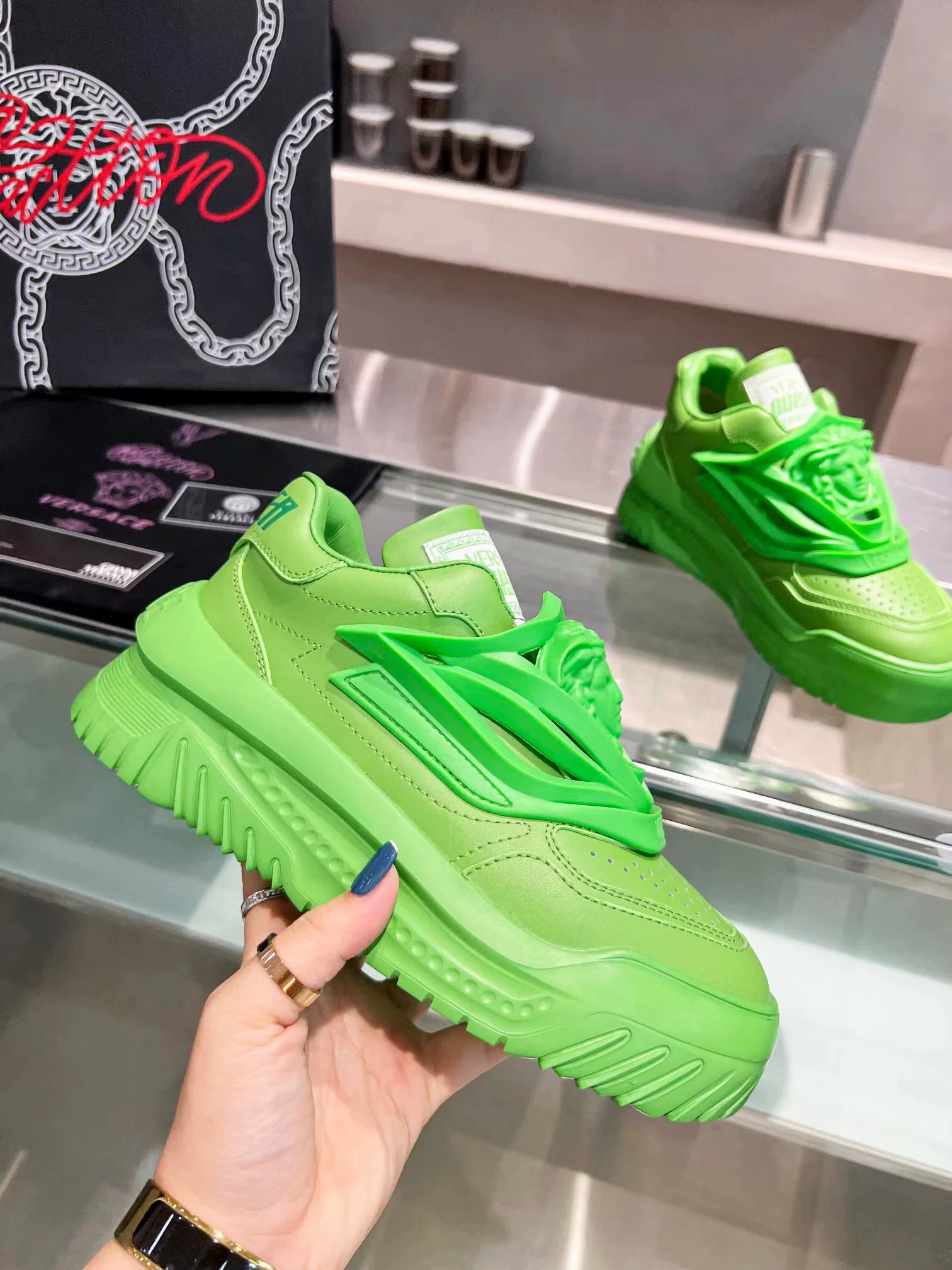 Покупка счётчика Versace Verser Odissea космические ботинки увеличивают повседневные кроссовки спортивная обувь мужская и женская однотипные абзацы