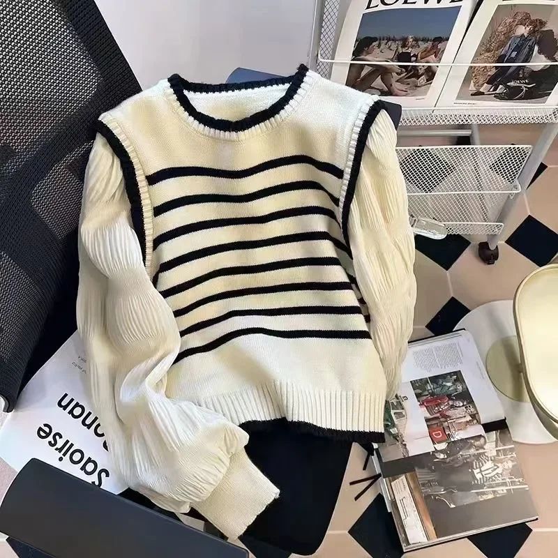 women Black and white striped fake two-piece knitted sweater