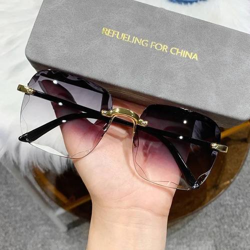 Square Rimless Fashion Sunglasses for Women Men Summer Gradi
