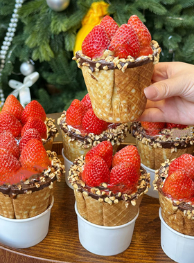 巧克力草莓甜筒纸杯白色小纸碗蛋糕包装圣诞节雪人雪媚娘盒子85pf