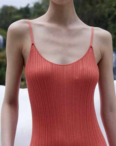 坑条蚕丝一体美背内搭打底衫