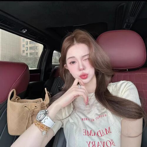 T恤千金风圆领修身上衣