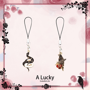 暗黑系蛇与乌鸦手机吊坠卡通包挂件男女网红ins风创意礼品A Lucky